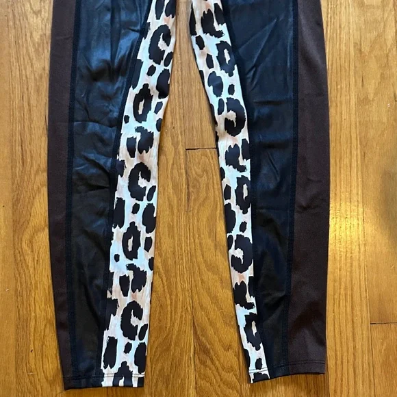 Beach Riot Leggings - Picture 6 of 6